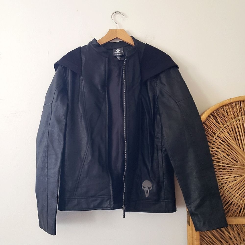 Overwatch Black Hooded Jacket Zip Up Faux Leather S Her Universe
